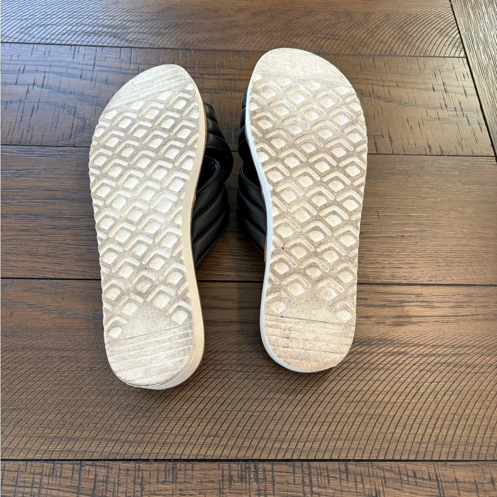 Kensie Dream Cross band Black Comfort Slides